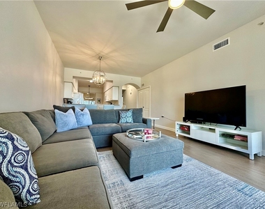 2720 Cypress Trace Circle - Photo Thumbnail 4