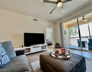 2720 Cypress Trace Circle - Photo Thumbnail 5