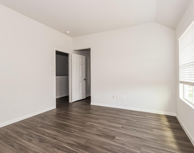 21847 S Werrington Way - Photo Thumbnail 8