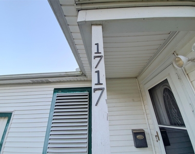 1717 Hawthorne Street - Photo Thumbnail 1