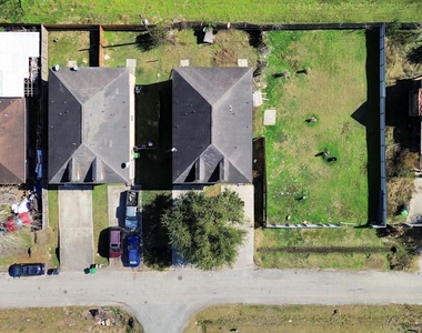 10217 Teneha Drive - Photo Thumbnail 5