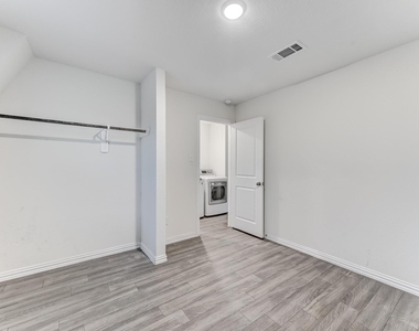 7925 Way Street - Photo Thumbnail 23