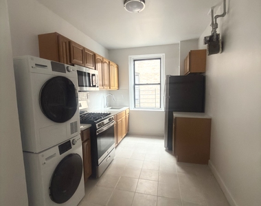 600 West 150th Street - Photo Thumbnail 2