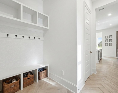 318 Calmato Woods Way - Photo Thumbnail 45