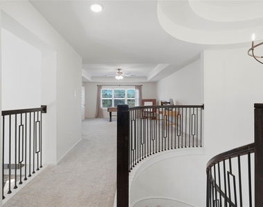 318 Calmato Woods Way - Photo Thumbnail 10