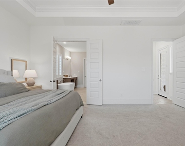 318 Calmato Woods Way - Photo Thumbnail 12