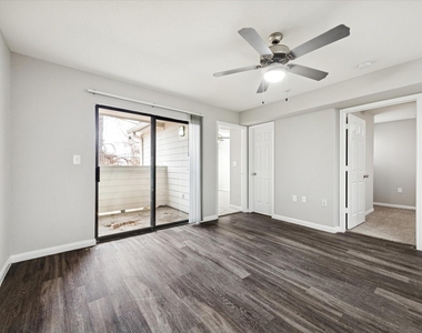1710 W T C Jester Boulevard - Photo Thumbnail 6
