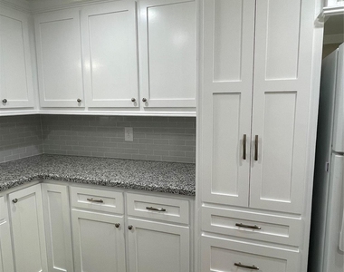 309 Ryan Street - Photo Thumbnail 11