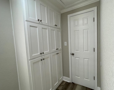 309 Ryan Street - Photo Thumbnail 20