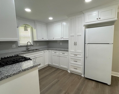 309 Ryan Street - Photo Thumbnail 14