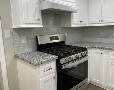 309 Ryan Street - Photo Thumbnail 10