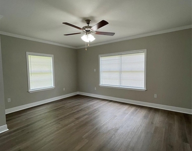 309 Ryan Street - Photo Thumbnail 6