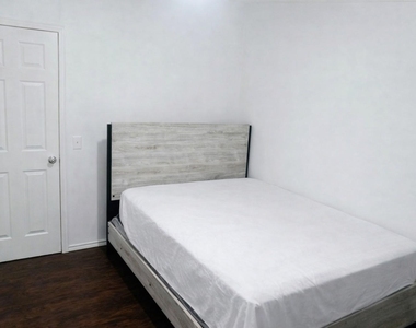 26331 Pinion Creek Road - Photo Thumbnail 11