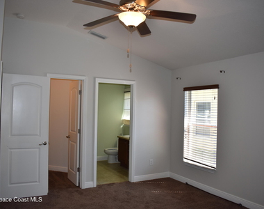 4063 Palladian Way - Photo Thumbnail 22