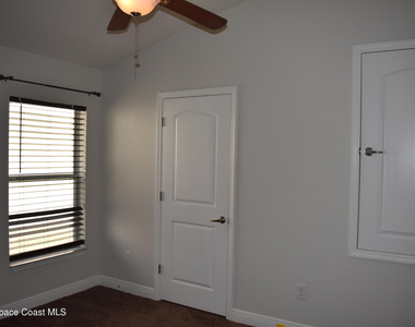 4063 Palladian Way - Photo Thumbnail 19