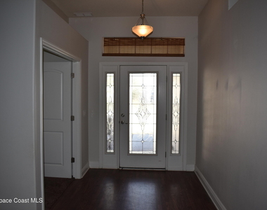 4063 Palladian Way - Photo Thumbnail 3