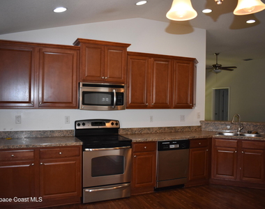 4063 Palladian Way - Photo Thumbnail 9