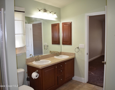 4063 Palladian Way - Photo Thumbnail 23