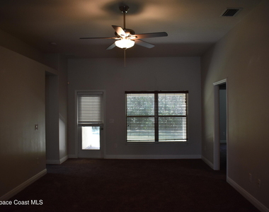 4063 Palladian Way - Photo Thumbnail 7