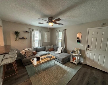 2007 E Henry Avenue - Photo Thumbnail 8