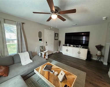 2007 E Henry Avenue - Photo Thumbnail 5