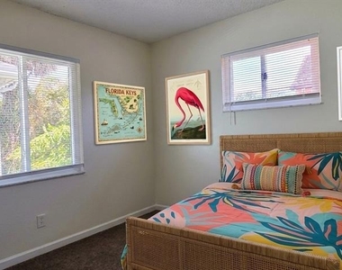 2820 Dupont Street S - Photo Thumbnail 12