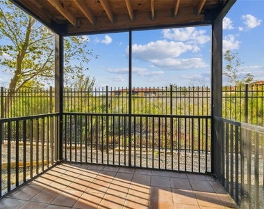 4304 Bayside Village Drive - Photo Thumbnail 11