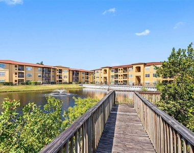 4304 Bayside Village Drive - Photo Thumbnail 12