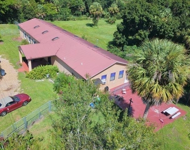 704 Sw 6th Street - Photo Thumbnail 10