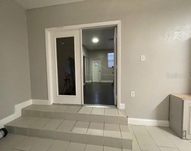 704 Sw 6th Street - Photo Thumbnail 12