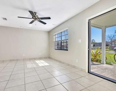 816 E Frierson Avenue - Photo Thumbnail 2