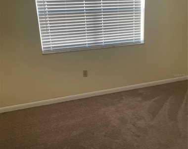 7701 Starkey Road - Photo Thumbnail 13
