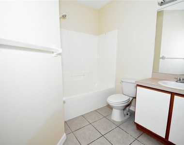 9612 Seadale Court - Photo Thumbnail 30