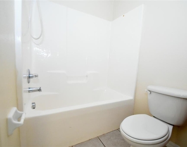 9612 Seadale Court - Photo Thumbnail 25