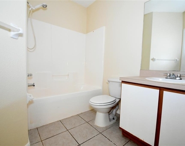 9612 Seadale Court - Photo Thumbnail 31