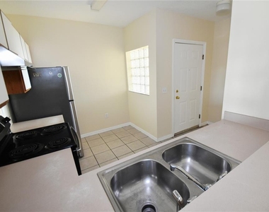 9612 Seadale Court - Photo Thumbnail 8