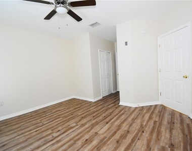 9612 Seadale Court - Photo Thumbnail 19