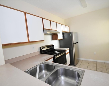 9612 Seadale Court - Photo Thumbnail 7