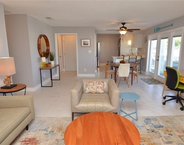 5245 Coquina Key Drive Se - Photo Thumbnail 6