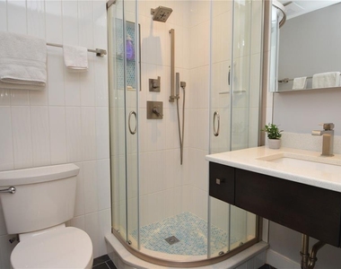 5245 Coquina Key Drive Se - Photo Thumbnail 28