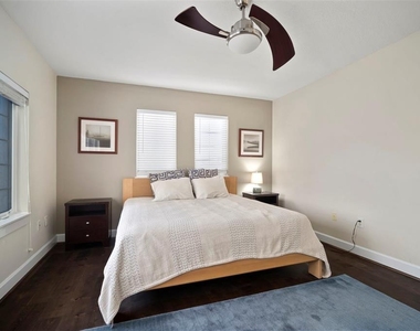 435 S Oregon Avenue - Photo Thumbnail 15