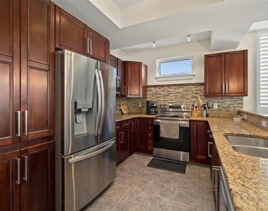 435 S Oregon Avenue - Photo Thumbnail 23