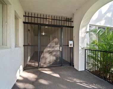435 S Oregon Avenue - Photo Thumbnail 4