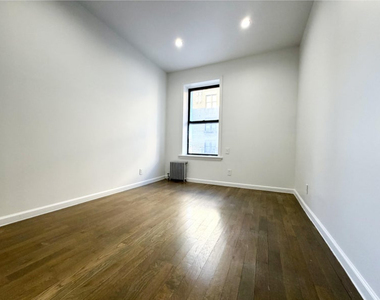 660 West 180th Street - Photo Thumbnail 8