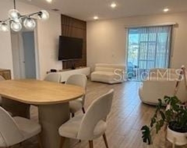 3963 Sagefield Drive - Photo Thumbnail 13