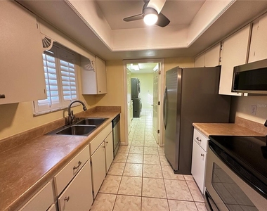 2158 Nw 50th Avenue - Photo Thumbnail 2
