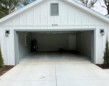 6425 Nw 62nd Terrace - Photo Thumbnail 12