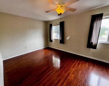 6741 Magnolia Pointe Circle - Photo Thumbnail 11