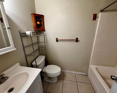 6741 Magnolia Pointe Circle - Photo Thumbnail 13