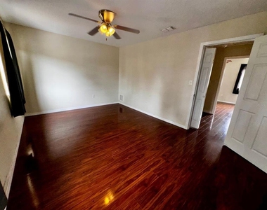 6741 Magnolia Pointe Circle - Photo Thumbnail 15